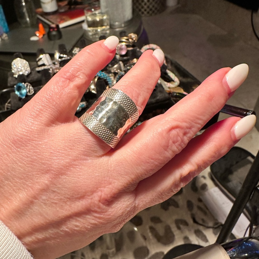 925 Sterling Silver Statement Cigar Band Ring Size 8